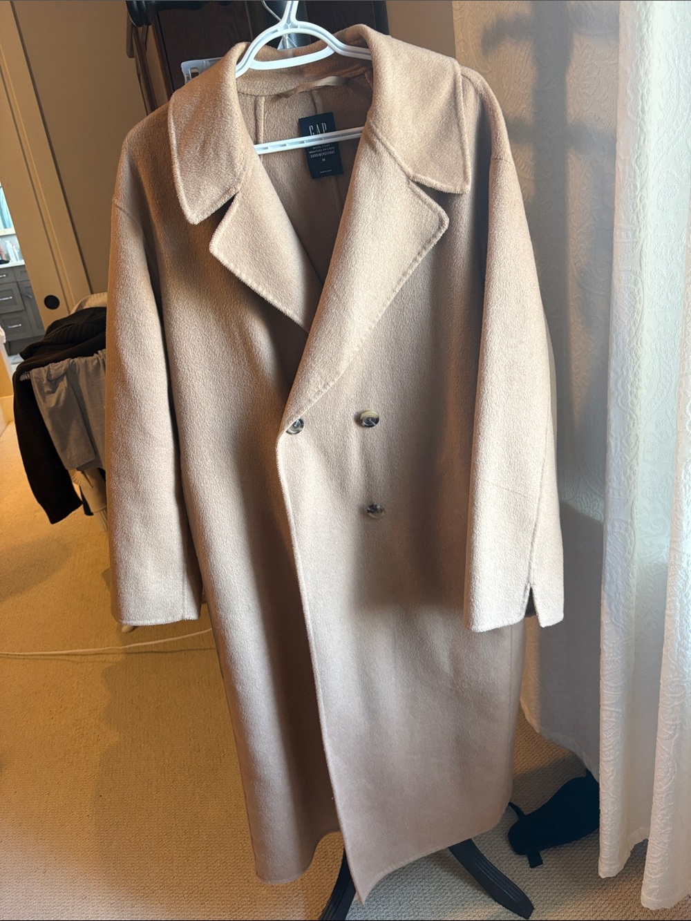 GAP Women's Double-Breasted Trench Coat in Camel